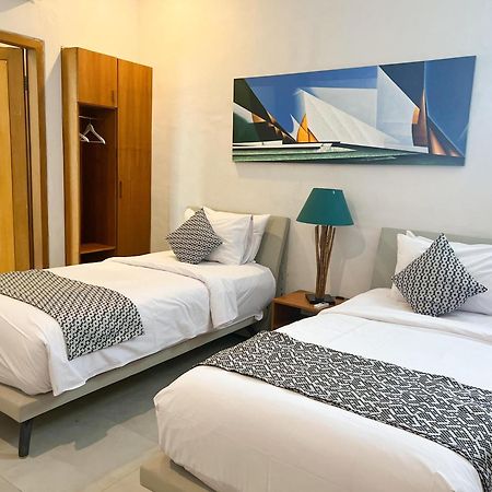 Apple Villa & Suite Seminyak Exterior foto