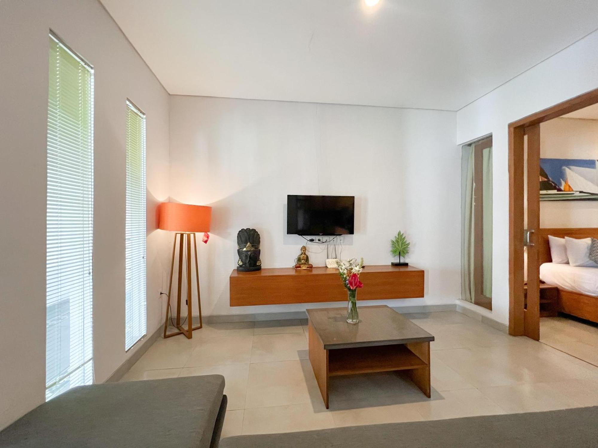 Apple Villa & Suite Seminyak Exterior foto