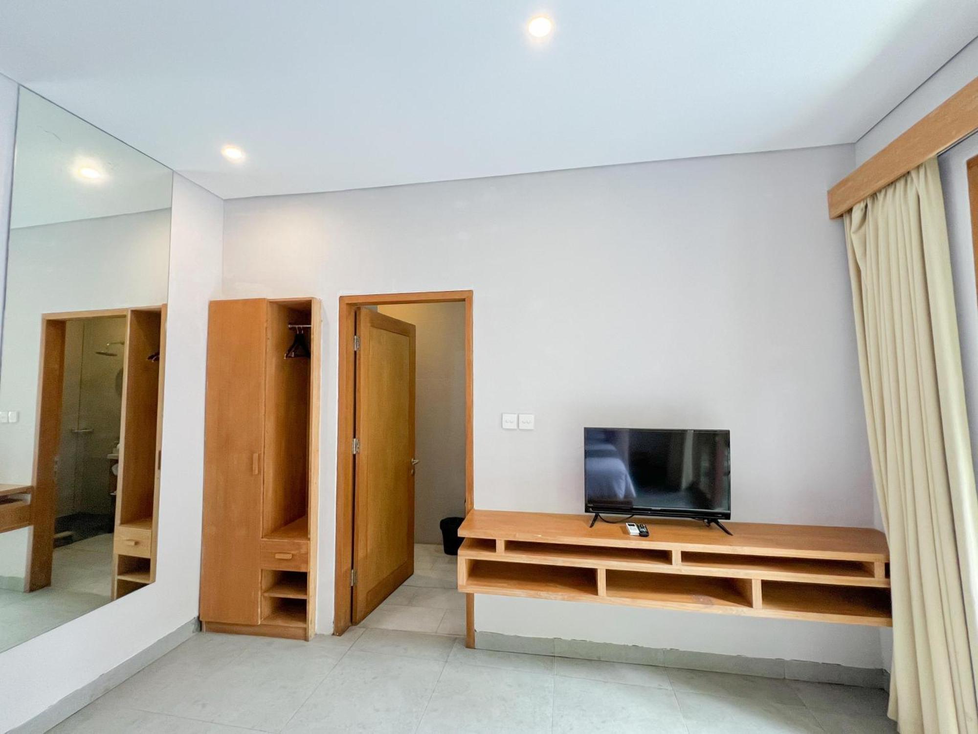 Apple Villa & Suite Seminyak Exterior foto