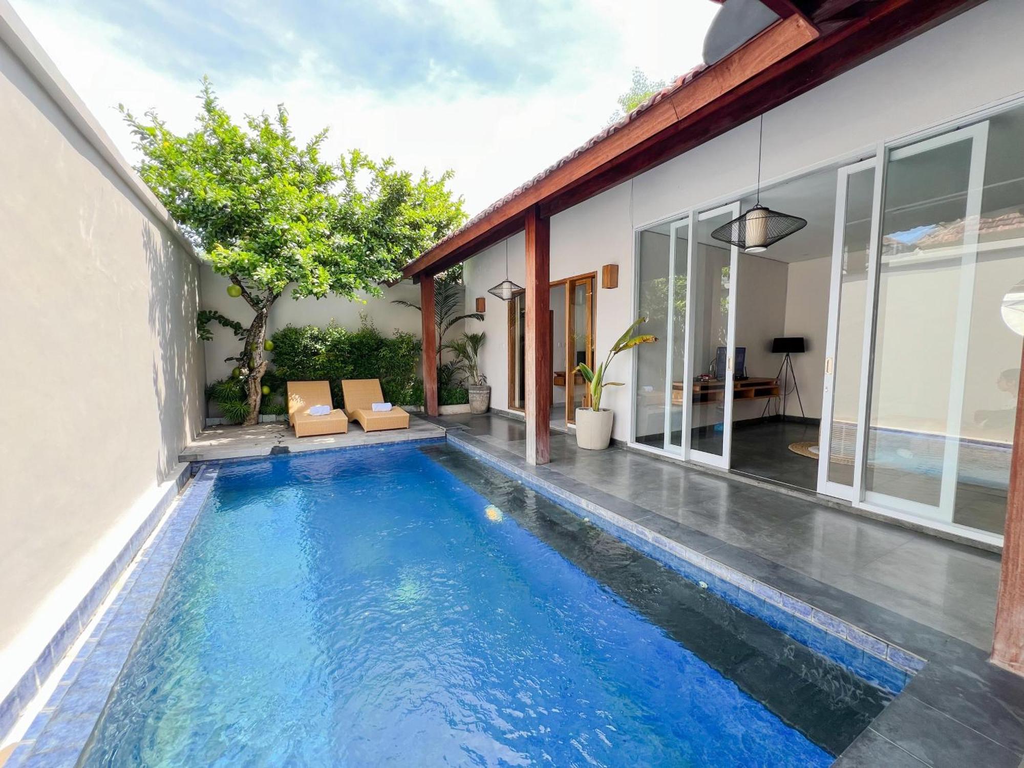Apple Villa & Suite Seminyak Exterior foto